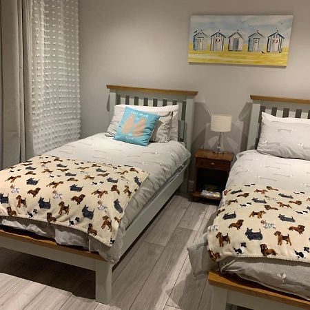 Cosy 3 Bedroom Apartment In Central Portrush With Sea Views Kültér fotó