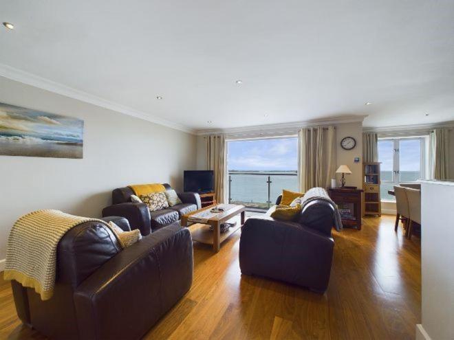 Cosy 3 Bedroom Apartment In Central Portrush With Sea Views Kültér fotó