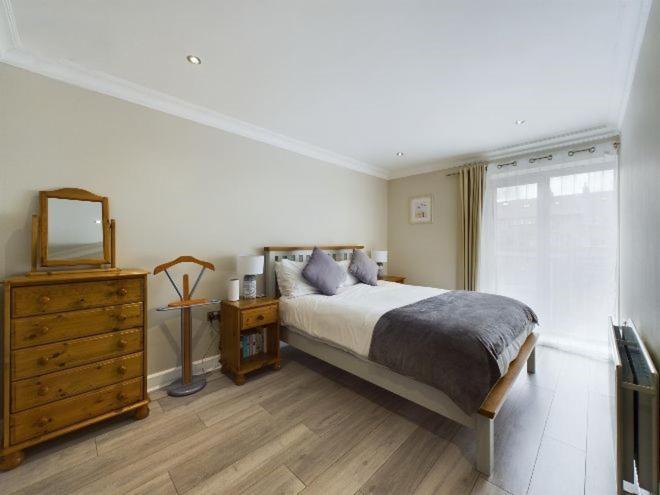 Cosy 3 Bedroom Apartment In Central Portrush With Sea Views Kültér fotó