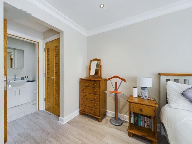 Cosy 3 Bedroom Apartment In Central Portrush With Sea Views Kültér fotó